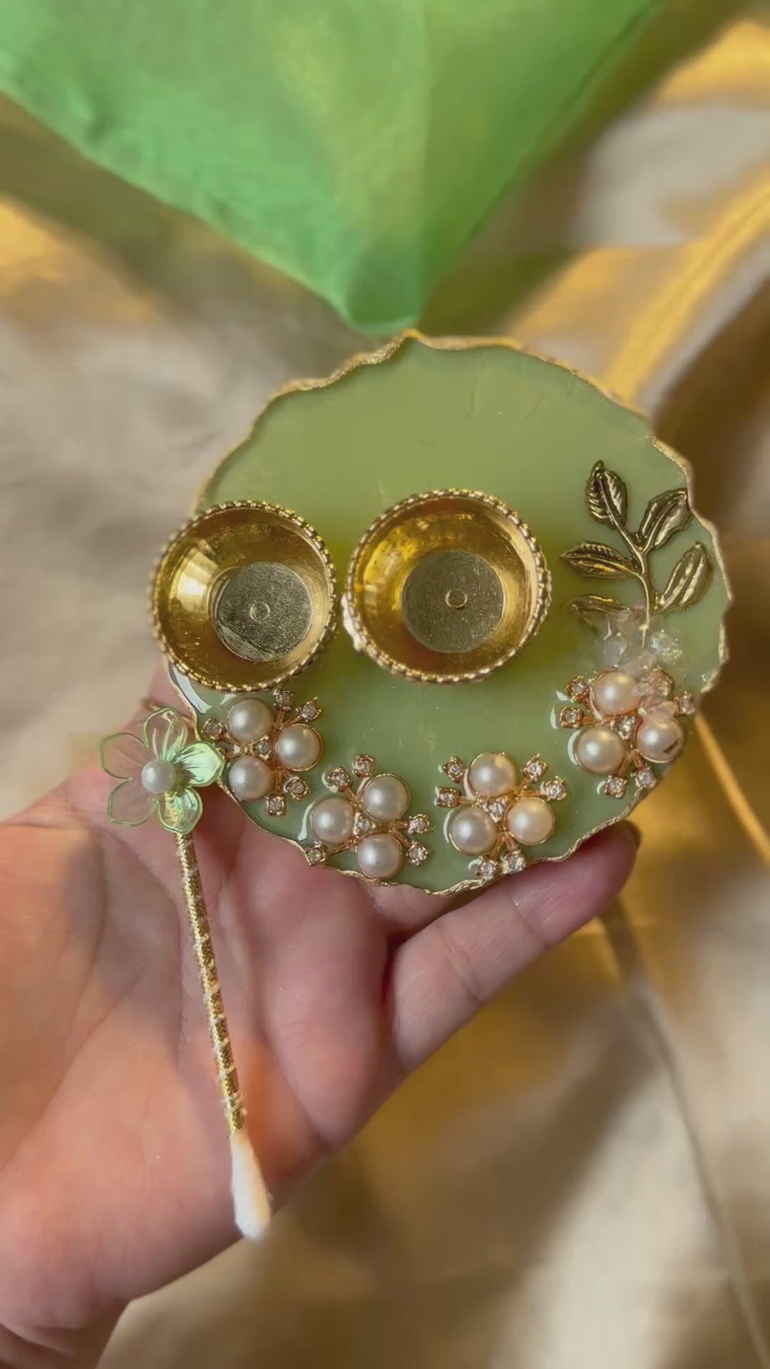 Mini thali+teeka applicator set in a potli
